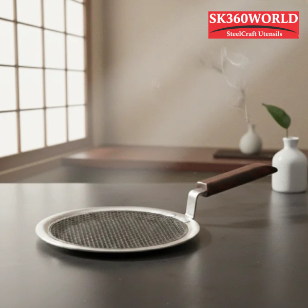 Triply Honey Comb Tawa with Wooden Handle